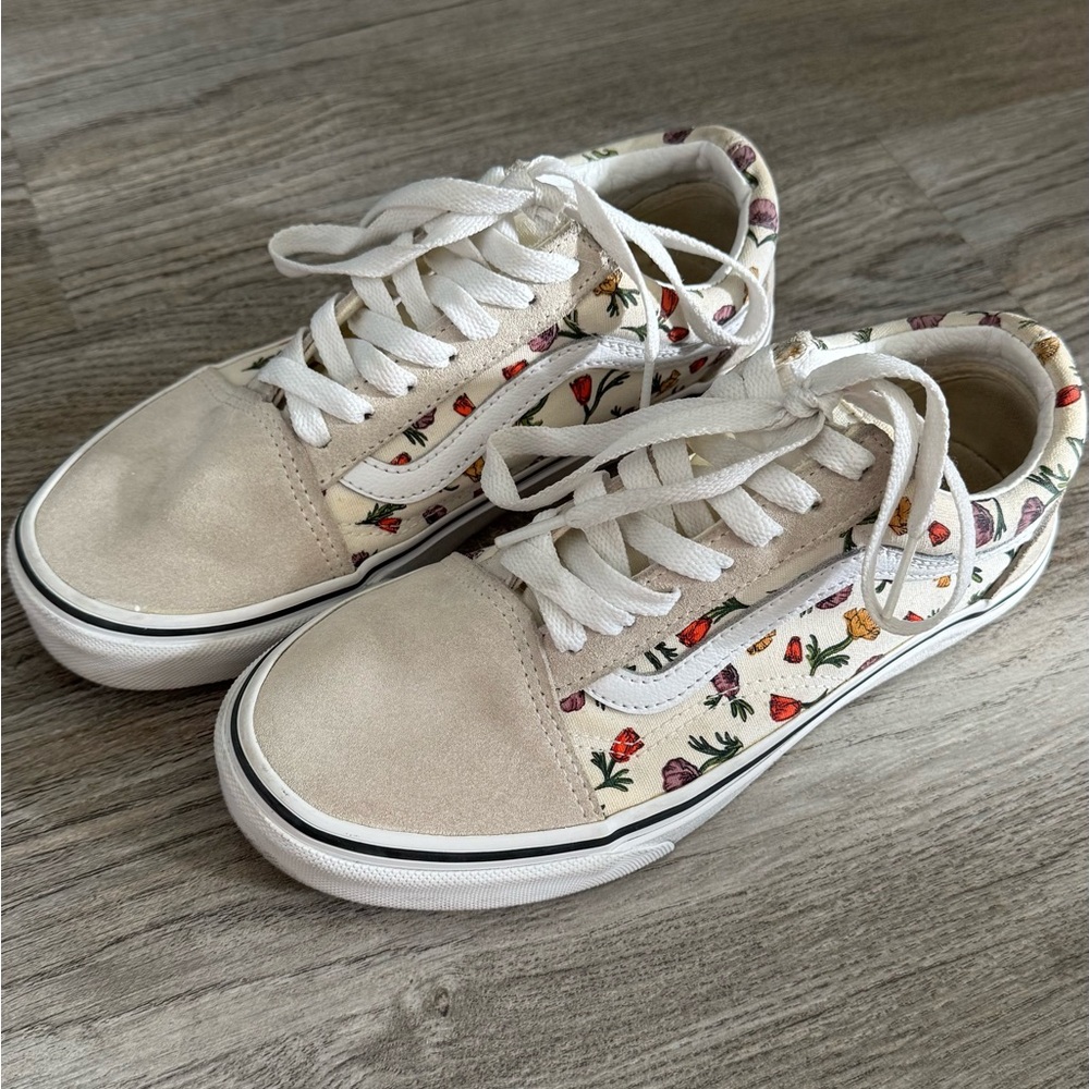 Vans Cream and White Sneakers Classic Floral